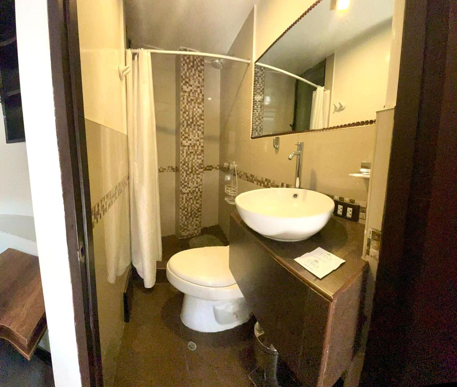 Double Room,1542036073:JPEG