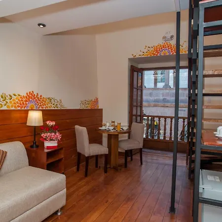 Casa Biru Hotel Boutique-3